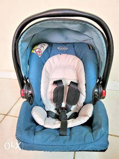 Graco baby travel system (car seat fix with one click in car) 2