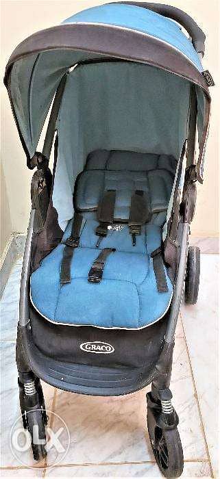 Graco baby travel system (car seat fix with one click in car) 3