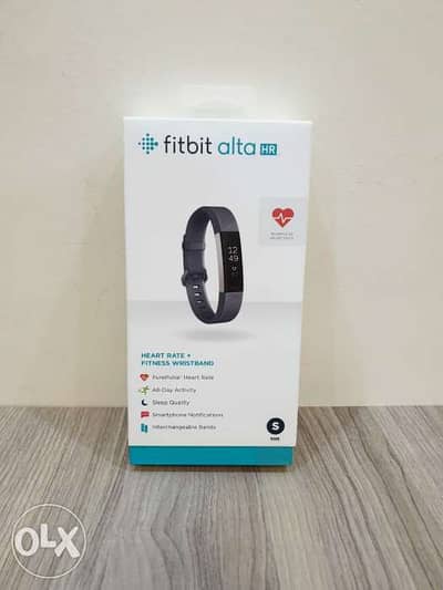 Fitbit Alta HR Fitness Smart Watch with Extra Bands 0