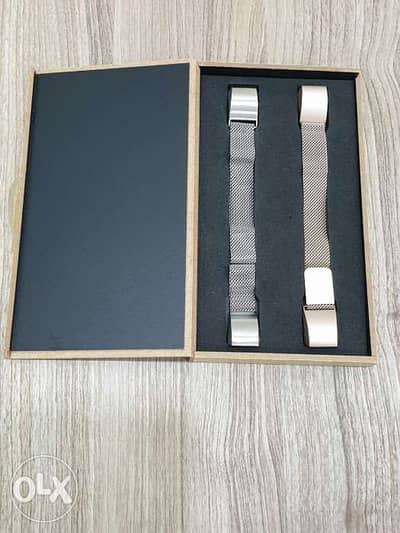 Fitbit Alta HR Fitness Smart Watch with Extra Bands 3