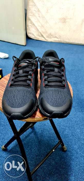 Under armour new shoe. Size 44.5 3