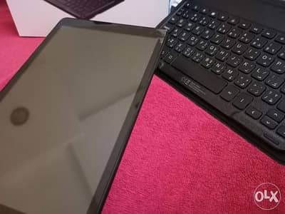 Alcatel 1T 10 inches Tablet. Like new. Excellent for office work. 2