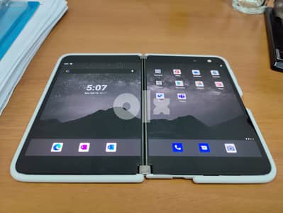 Microsoft Surface Duo - Android Foldable Dual Display Smartphone 1