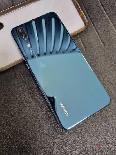 Huawei p20 Excellent condition LIKENEW 1