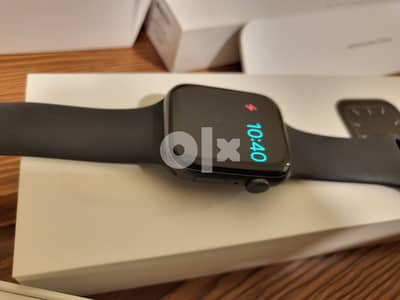 Apple Watch Series 5 (44mm) Space Gray 0