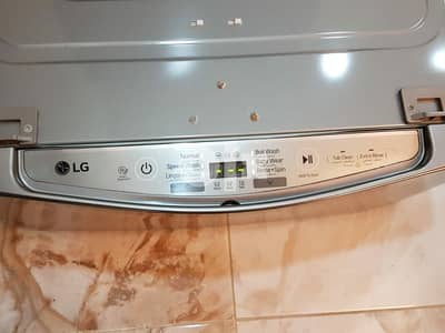 LG Top Load Twin Wash Mini Washing Machine. 3.5 KG 7