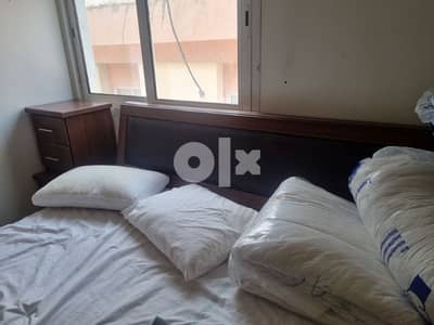 King size Bed and base set for sale 2