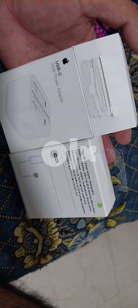 iPhone 13 pro charger new 0