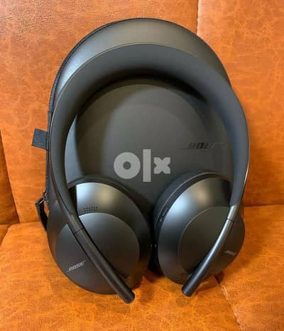 Brand New Bose Noise Cancelling NC 700 Headphones 0